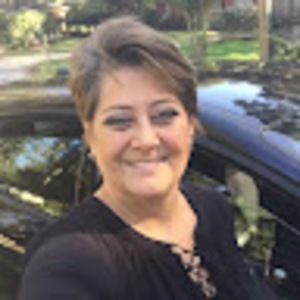 Meet your Posher, Debbie